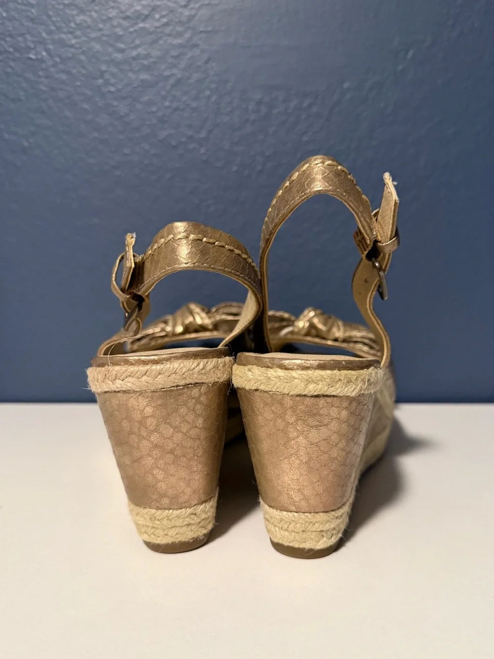 Franco Sarto Olympia Gold Metallic Espadrille Wedge Bow Slingback Size 8 1/2